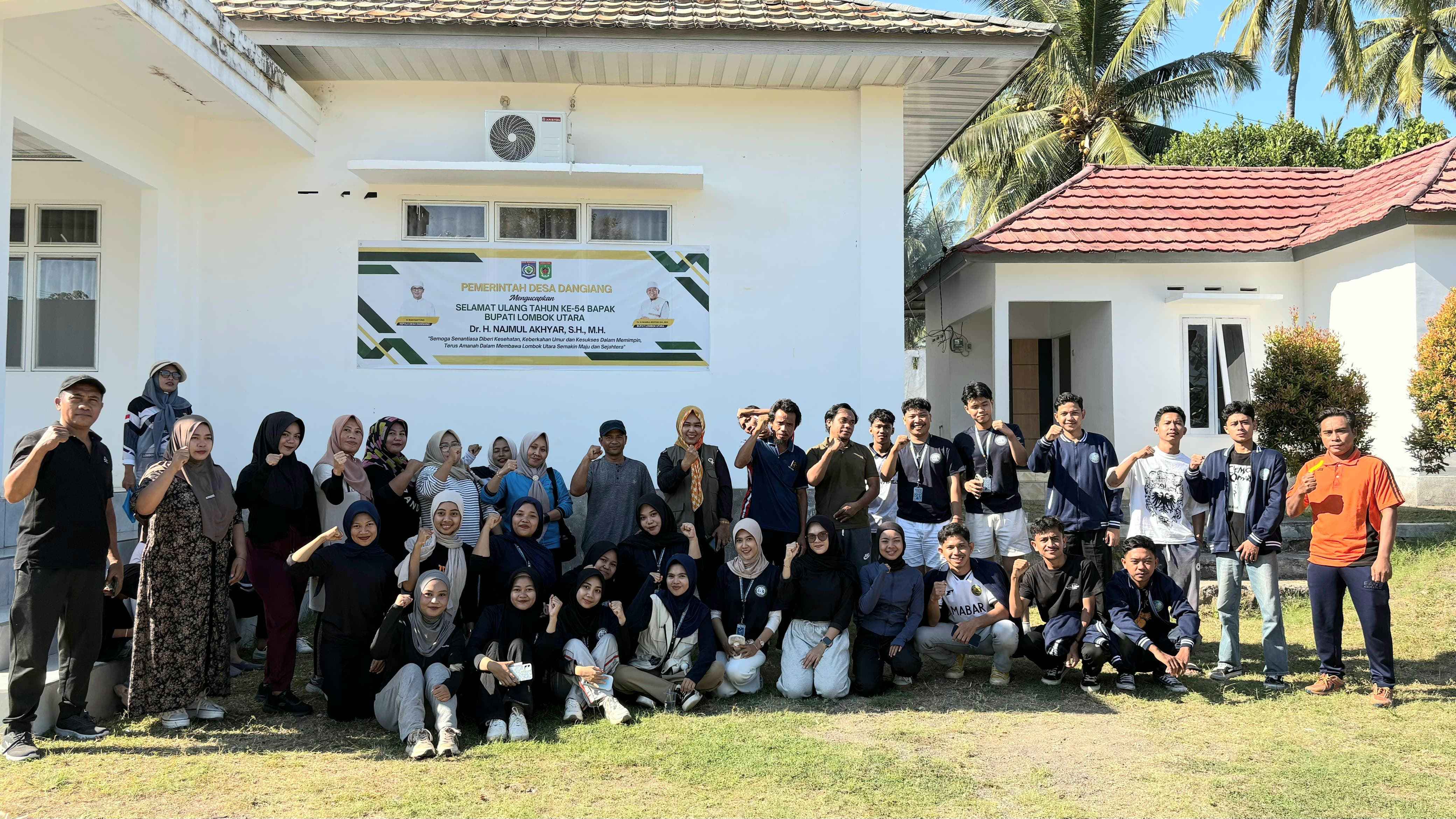 Camat Kayangan Kunjungi Desa Dangiang, Bahas Program Desa Bersama Mahasiswa KKN